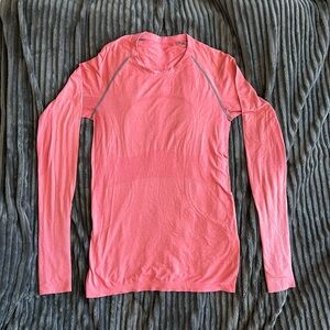 Lululemon swift long sleeve size 8